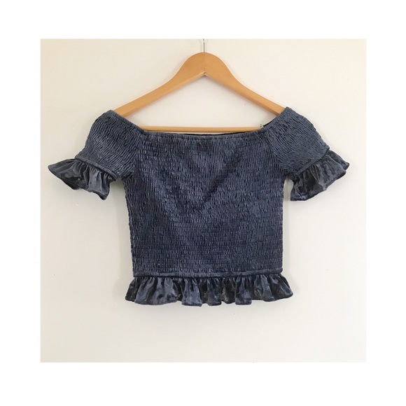 Free w/$15+ purchase Blue Velvet Crop Top w/Ruffle Sleeves & Hem 🤍 - Picture 2 of 4